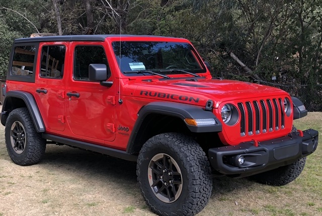 <p><em>Photo of the 2018 Jeep Wrangler by Paul Clinton.</em></p>