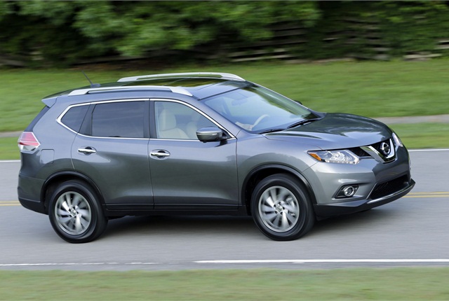 Nissan rogue standard features #9